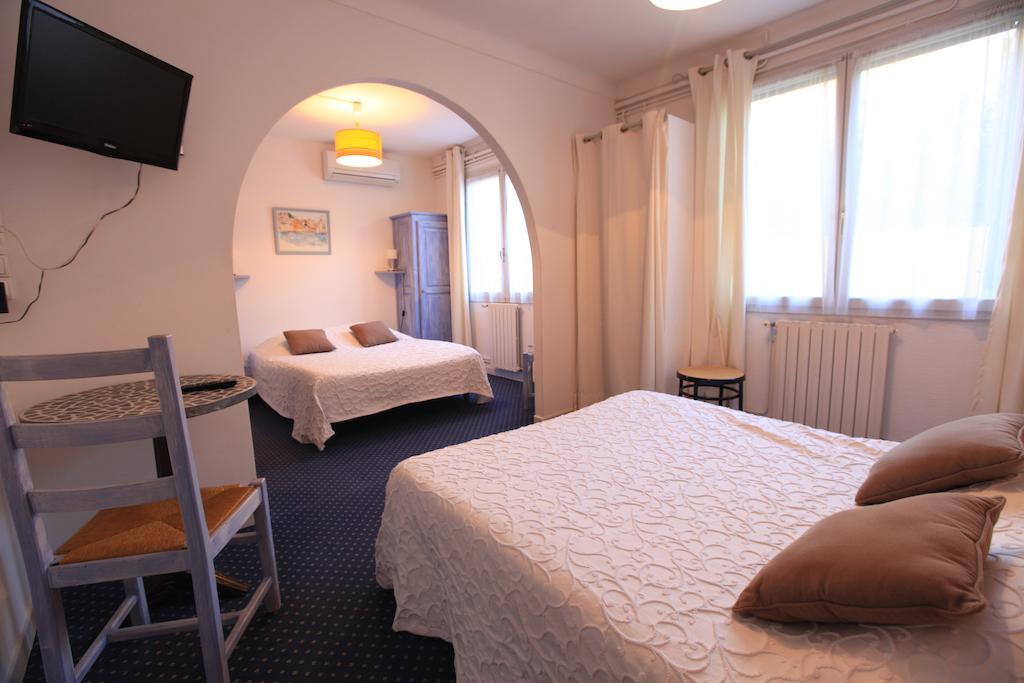 Hotel Le Saint Pierre - Collioure Ruang foto